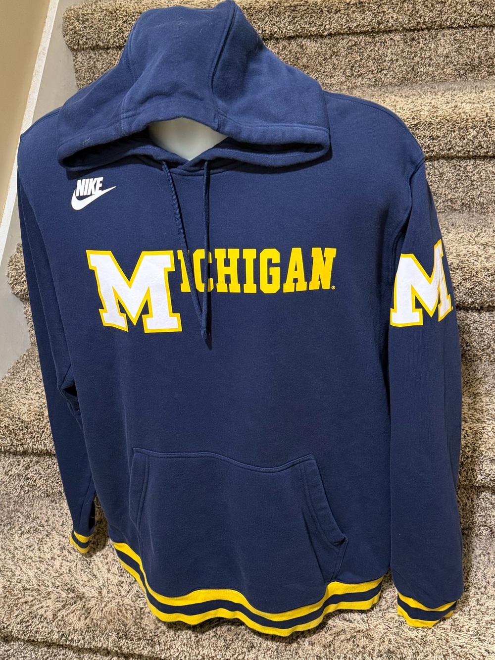 Stunning - Nike *Michigan Wolverines* mens pullover soft warm hoodie sweatshirt